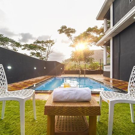 Black Stone Villa Karli ภายนอก รูปภาพ