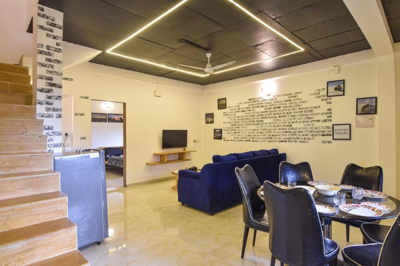 Black Stone Villa Karli ภายนอก รูปภาพ