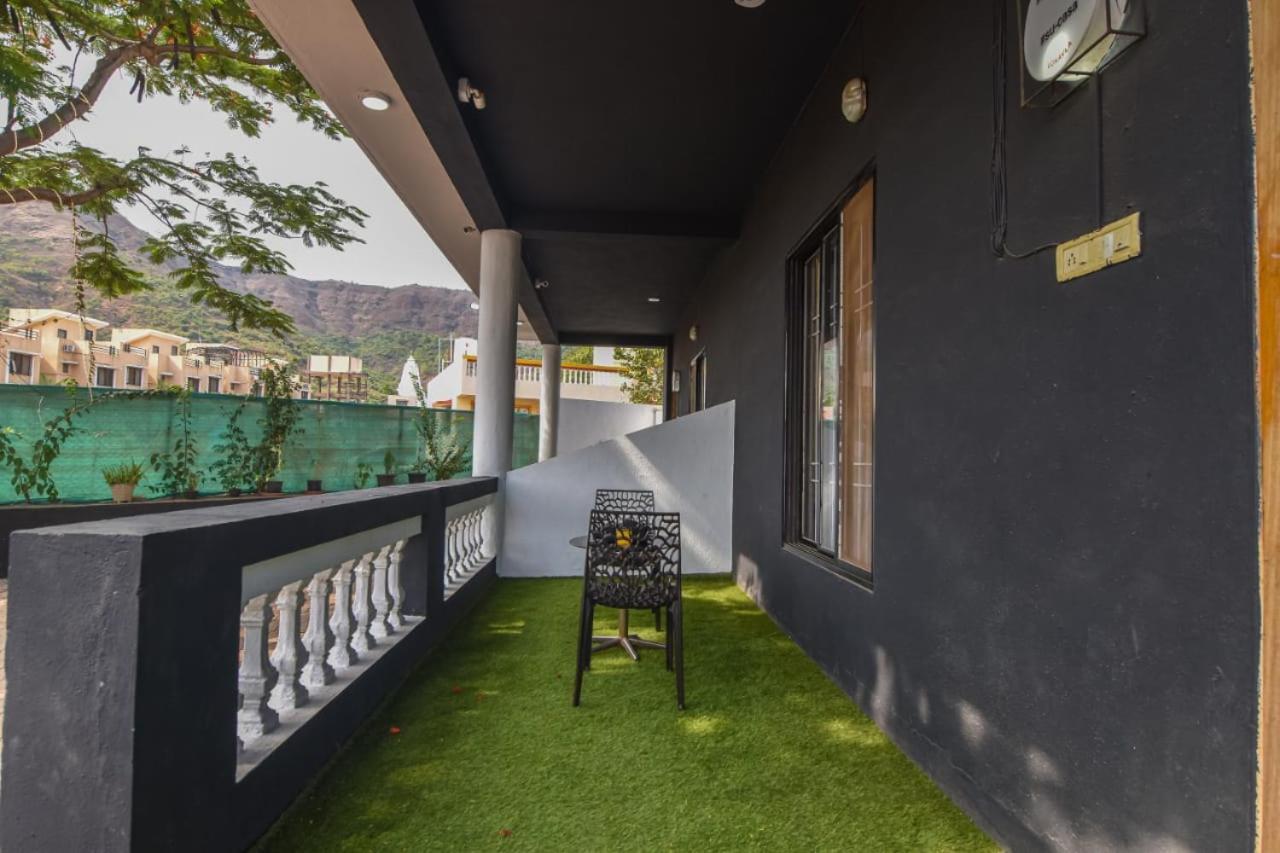 Black Stone Villa Karli ภายนอก รูปภาพ